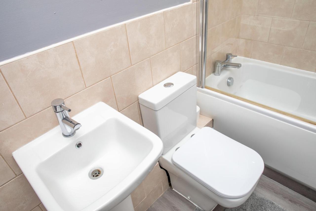 Leeds City Centre Spacious House Free Parking And Wi-Fi Exteriér fotografie